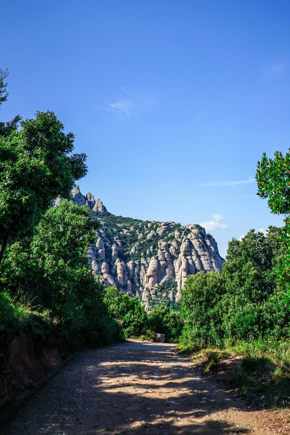 Sendero de Montserrat: Guía Completa desde Barcelona